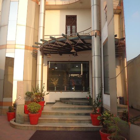 Hotel Airport Residency Αχμπανταμπάντ Εξωτερικό φωτογραφία