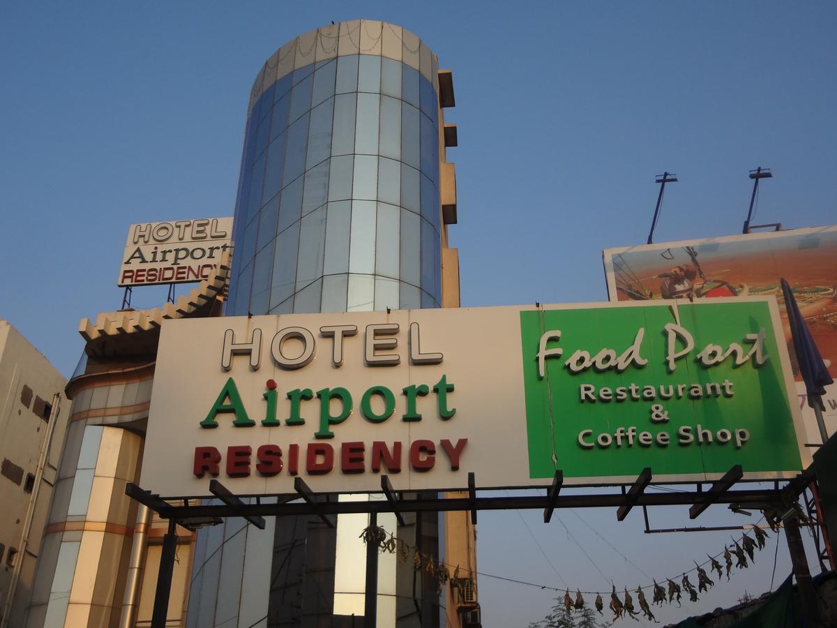 Hotel Airport Residency Αχμπανταμπάντ Εξωτερικό φωτογραφία